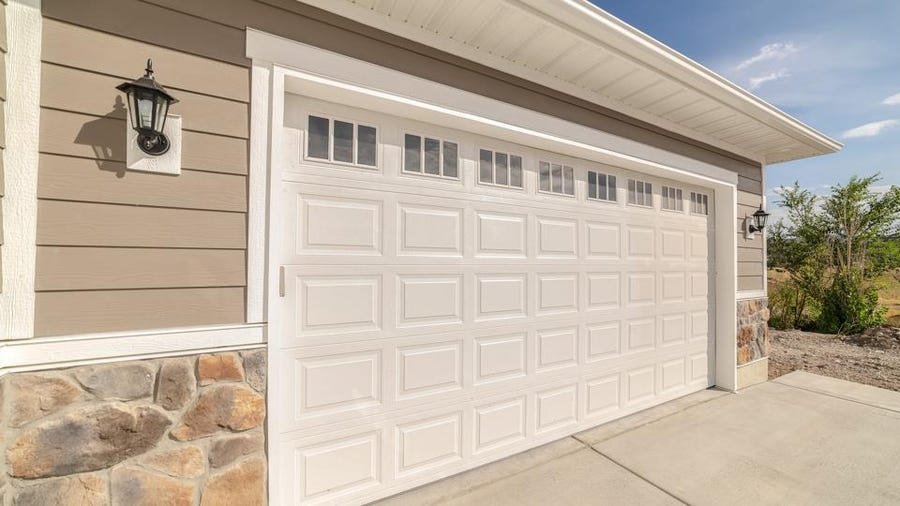 How to find the best garage door service company in your area?